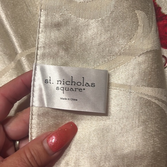 Set of two at Nicholas sq place Matt’s - Picture 2 of 3